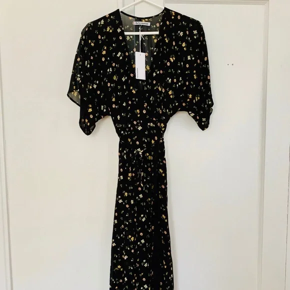 Reformation Karen Dress - XS - Brand NWT - Picture 4 of 7